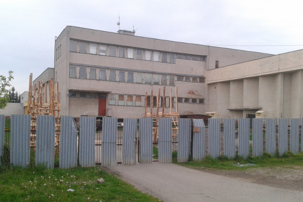 zateplovanie_obecneho_uradu_08_posedy